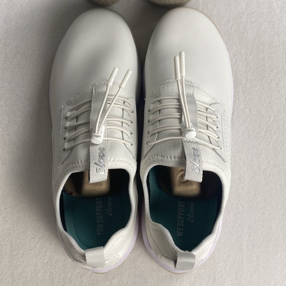 Clove The Classic Core Clarino Vegan Leather No Tie Sneakers | Brilliant White - Picture 3 of 16